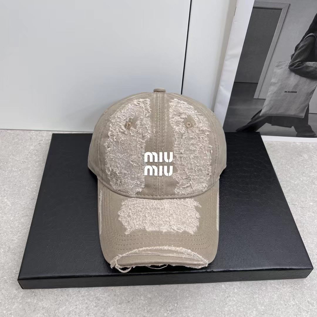 Miu Miu Caps